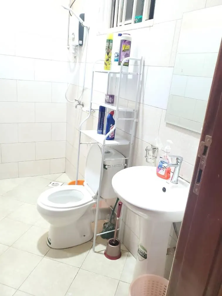 Sedrick'S Apartment 캄팔라